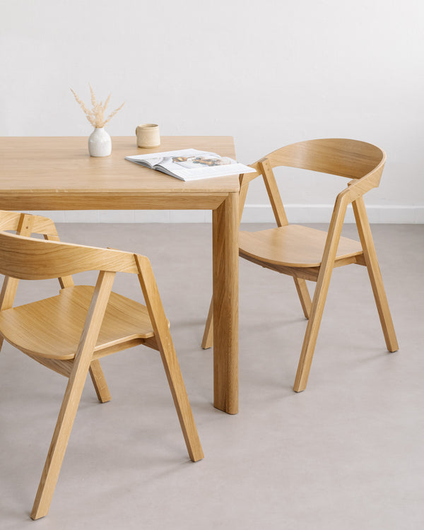 Dubový jídelní stůl Finly