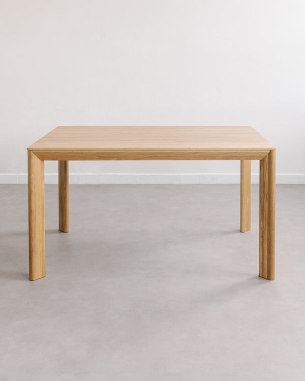 Dubový jídelní stůl Finly