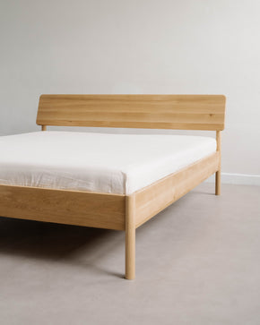 Dubová postel Lyde no.1