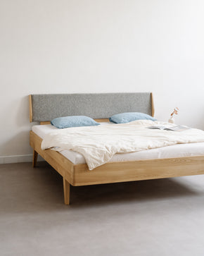 Dubová postel Emiko no.2