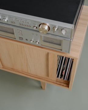 Phono komoda Johannes no.3 Beige