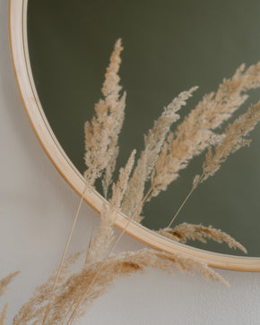 Zrcadlo s bambusovým rámem