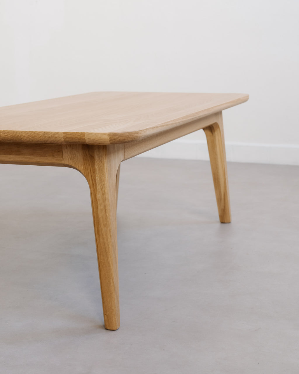 Dubový konferenční stolek Harri