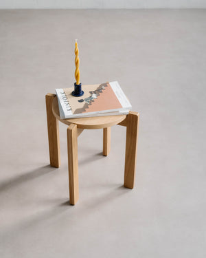Dubový odkládací stolek Hirsch