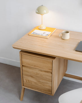 Dubový pracovní stůl Bryno