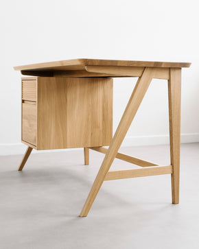 Dubový pracovní stůl Bryno