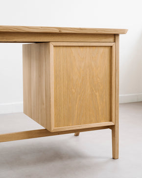 Dubový pracovní stůl Bryno