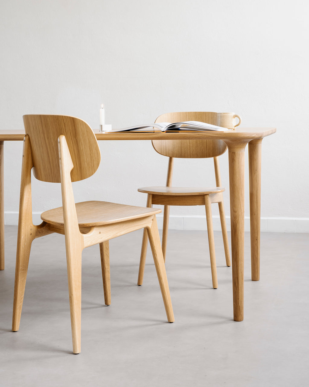 Dubový jídelní stůl Halm