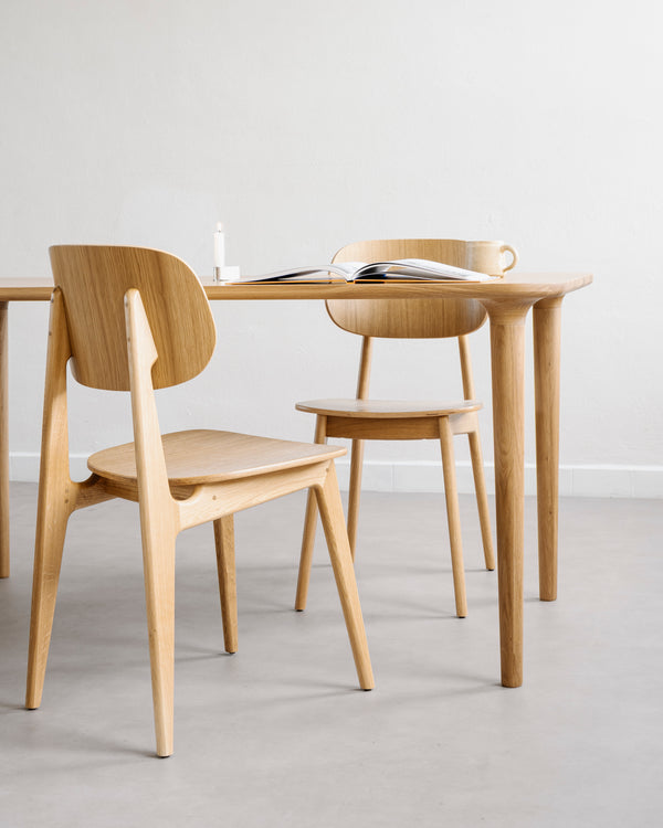 Dubový jídelní stůl Halm