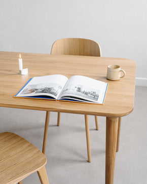 Dubový jídelní stůl Halm