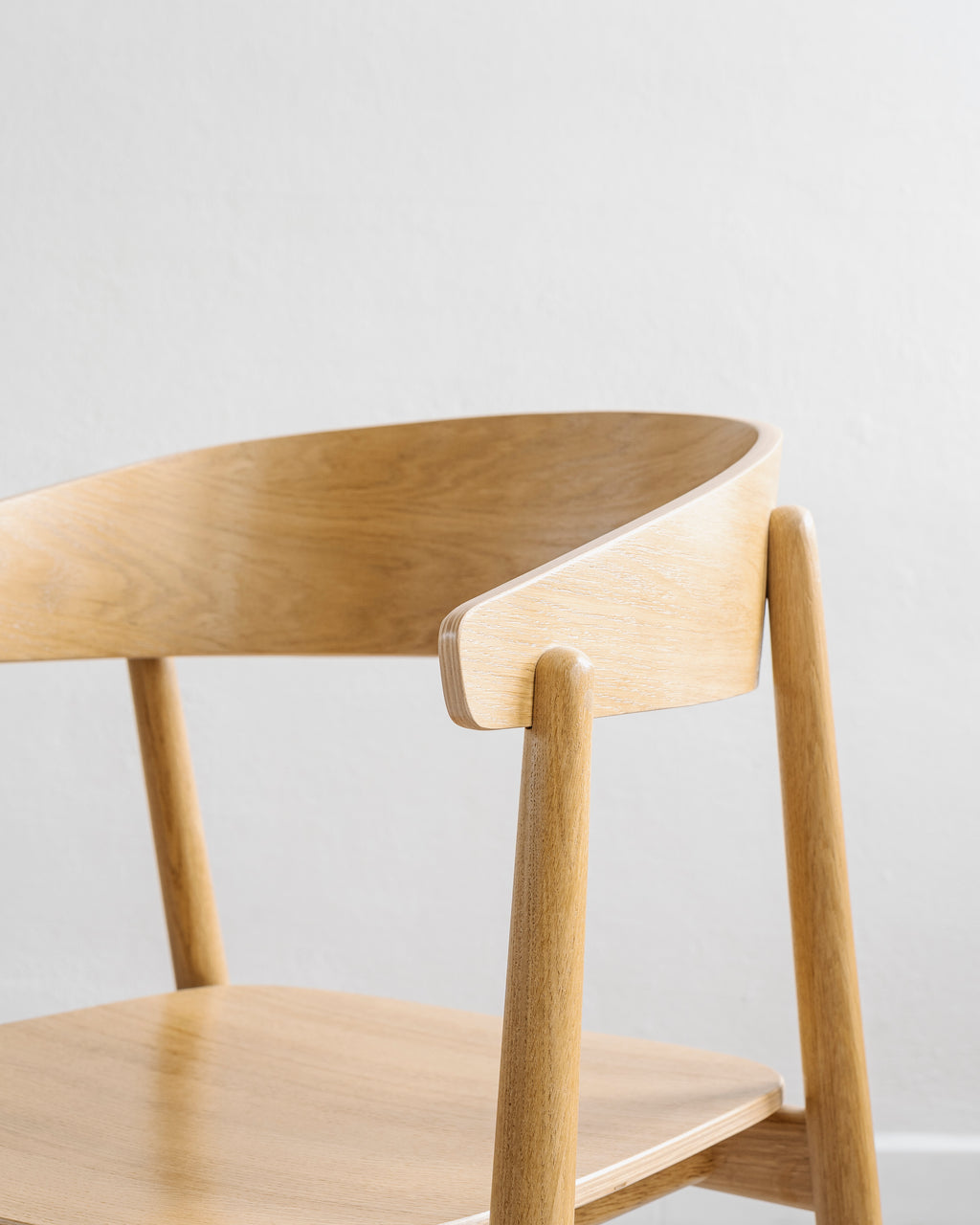 Dubová jídelní židle Luna