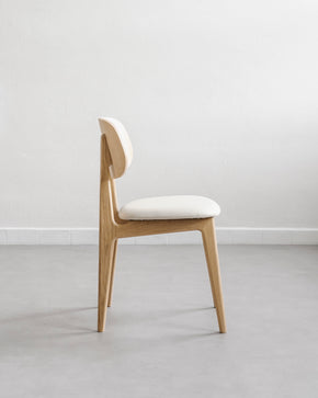 Polstrovaná dubová židle Ada (látka)