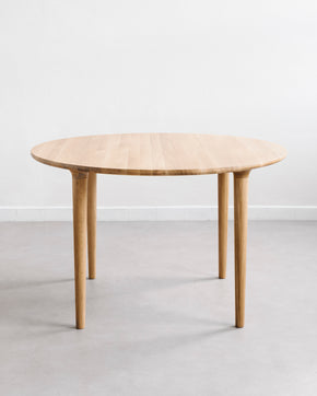 Dubový kulatý jídelní stůl Halm